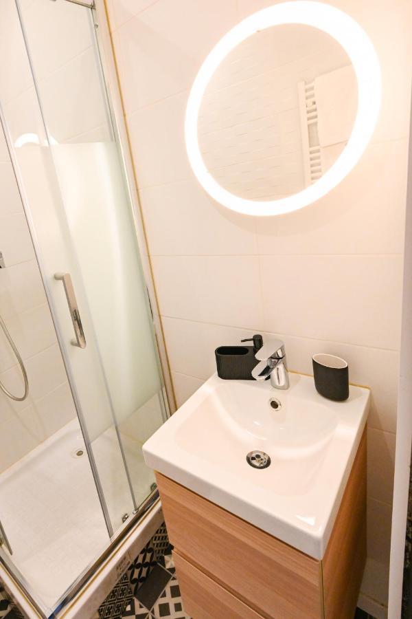 Verdun Dore - Parking Gratuit, Netflix, Balcon, Internet Fibre - 2 Ch Le Havre Luaran gambar